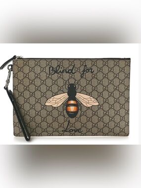 Gucci GG Supreme Monogram Blind For Love Wristlet Pouch